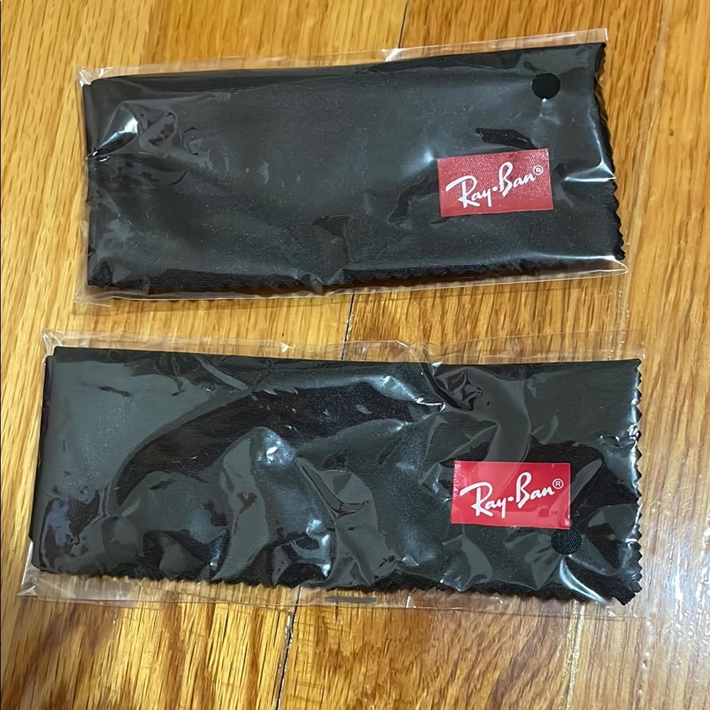 Ray-Ban Black Cleaning Cloths